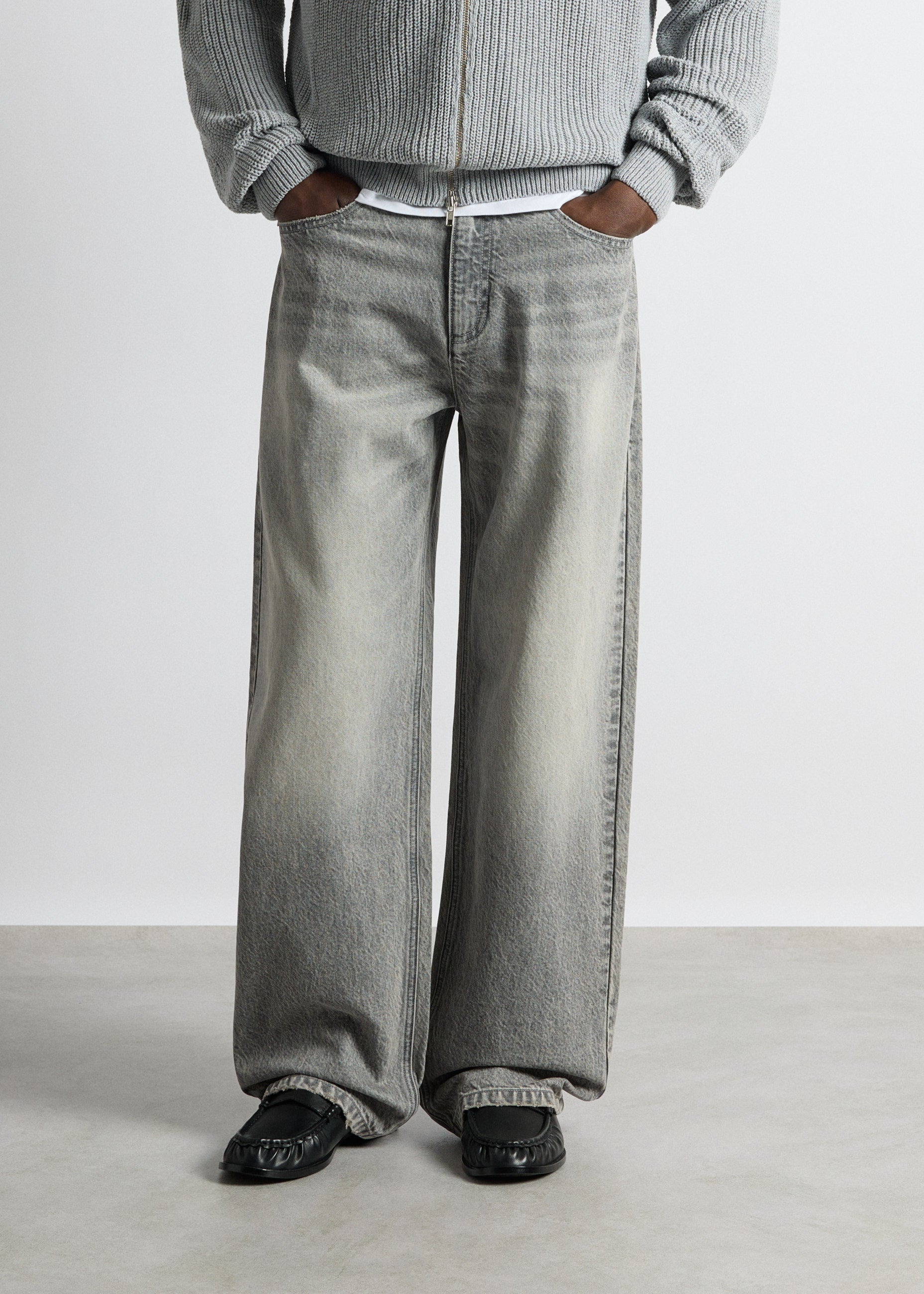 Vince Baggy Fit Jeans