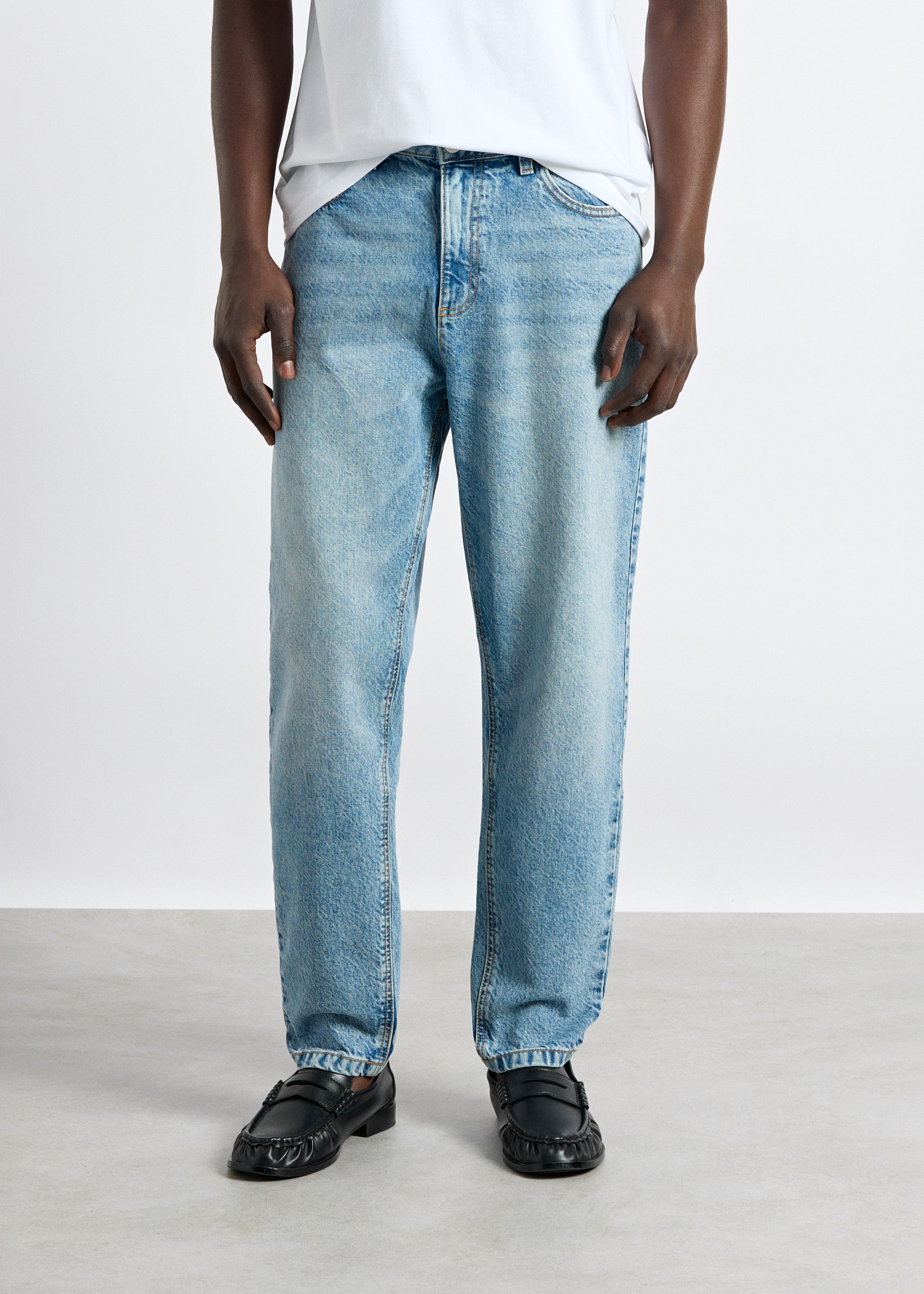 Matteo Tapered Jeans