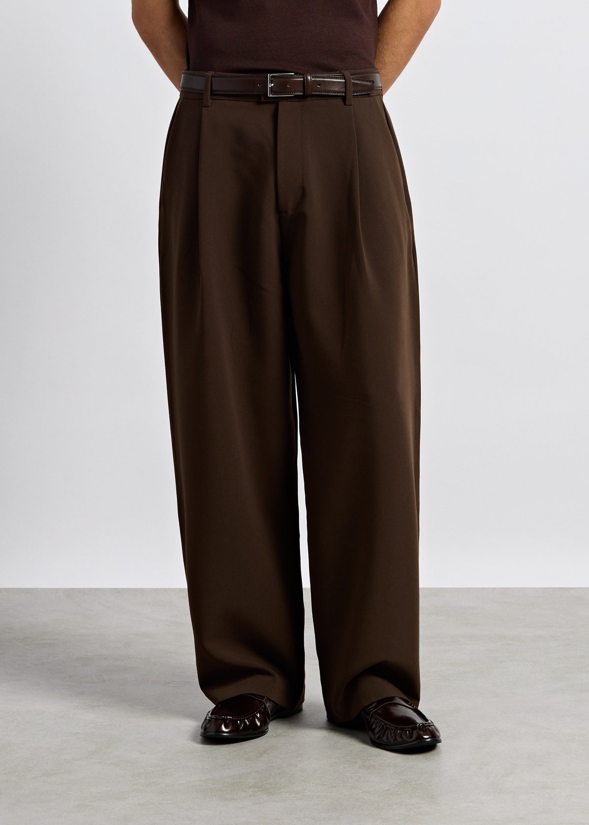 Pleated Barrel Pants